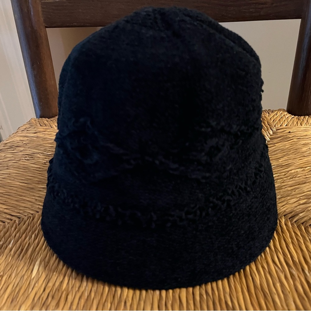 Vintage Black Fuzzy Teddy Bouclé Bucket Hat Made in Korea Style 637